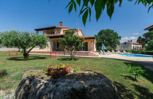 Traumhafte Villa mit Privatpool, Tischtennis, Babybett, Hundefreundlich - Photo 4