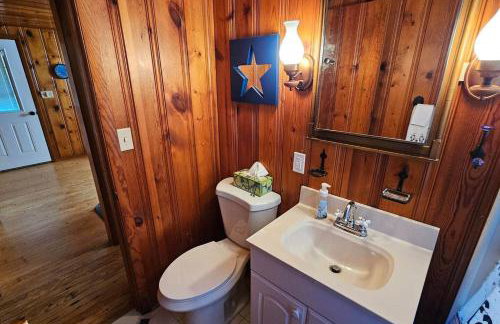 Lakefront Retreat - Sleeps 8 - 1 Hr from STL - Foto 10