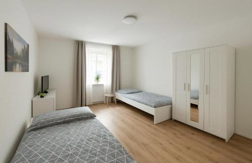 6-Personen Apartment mit großem Parkplatz, Küche & WLAN ideal für Monteure und Familien - Foto 11