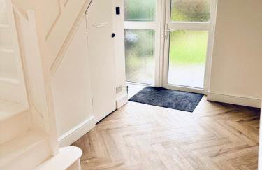 Relax in Comfort, Renovated 3 Bed Nuthall Retreat - Foto 14