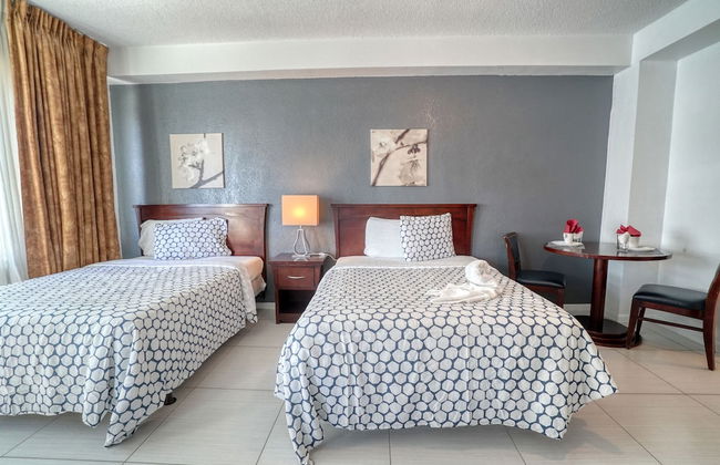 Deluxe Studios and Apartments at the Casablanca - Photo 53