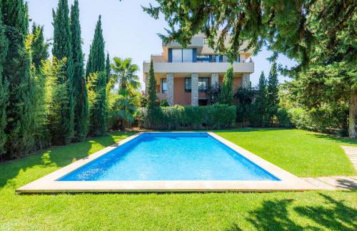 Tolles, neu möbliertes Penhouse mit großem Pool - Foto 37