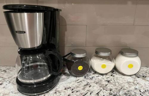 Brand-New, Beautiful & Stylish Home in Sacramento! - Foto 24