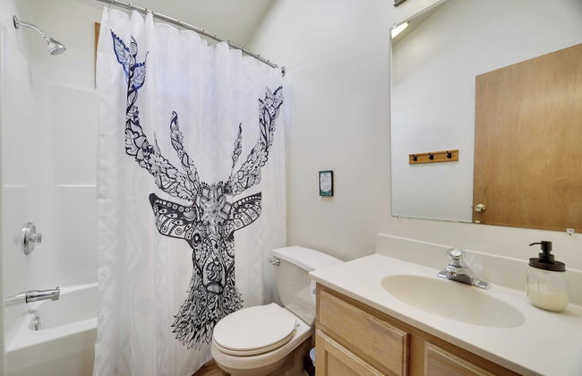 Sycamore Cove by Avantstay Hot Tub, Game Rooms - Foto 37