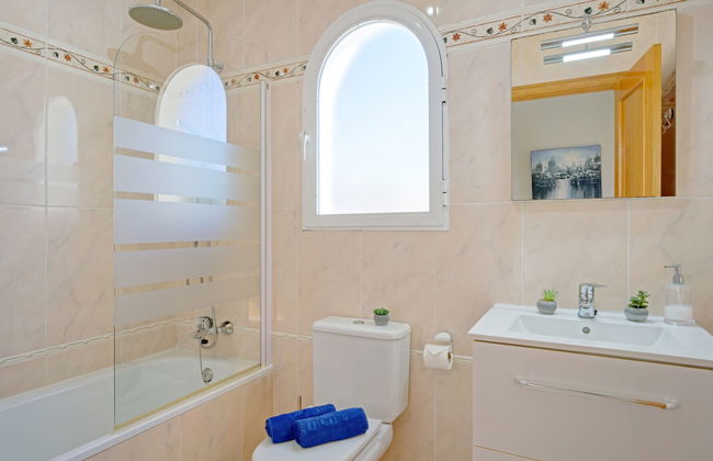 3 bedroom Apartment in Jávea with swimming pool and garden - Photo 13