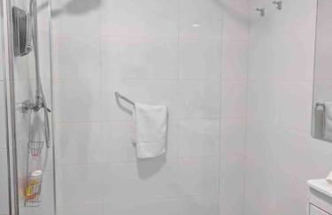 Apartamento con vistas al mar primera linea de playa del Postiguet - Photo 2