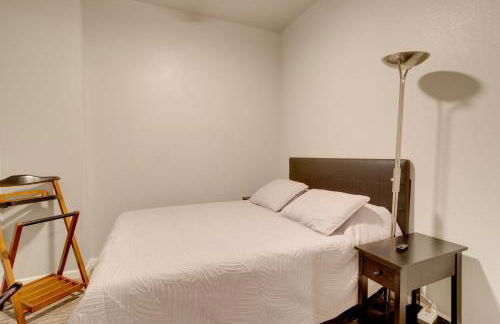 Upscale Denver Condo with Communal Deck and Gym! - Foto 14