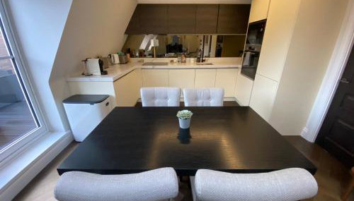 Beautiful Penthouse in centre of Winchester - Photo 5