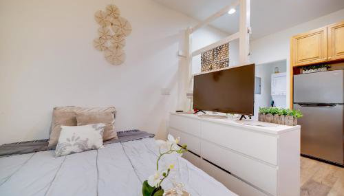 Work and Play! Studio Retreat 2 Mi to Dtwn Riverside - Foto 5