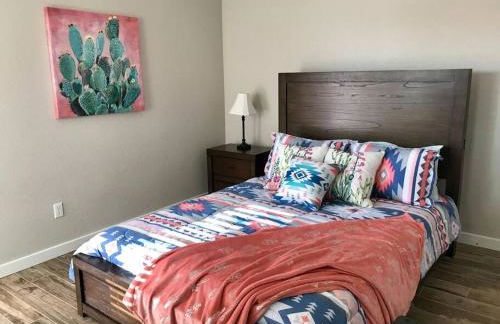 PRIVATE VIEW ON THE LAKE SIDE OF 95! Sleeps 16 - Foto 10