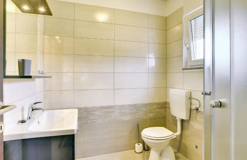 Detached Villa With Pool and Large Garden in Quiet Area Near the Sea - Foto 50