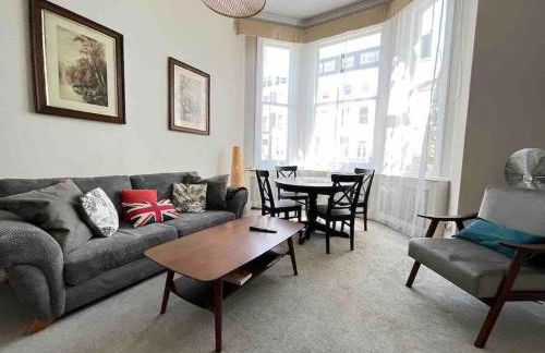 Wonderful apartment in Earl’s Court - Photo 1