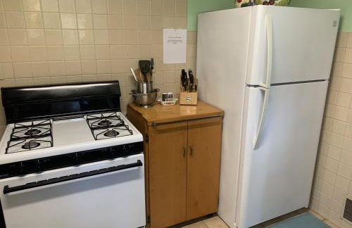 Charming Waterfront Cabin Cabin - Photo 10