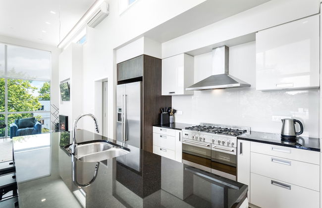 The Carlton Apartments - Foto 34