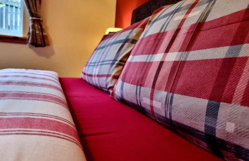 Hill View 2 bedroom free parking - Photo 45