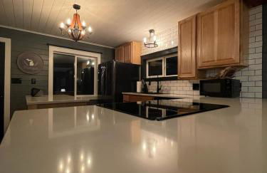 Riverside Retreat - Photo 9