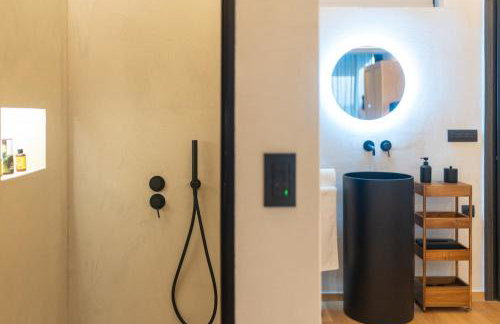 Athens Riviera Suite - Photo 20