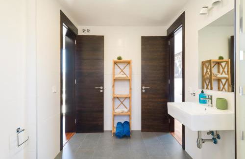 Green 9 the Dream Villa with pool and views by CanaryScape - Foto 49