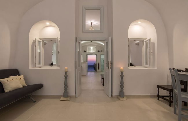 Karpimo Horizon - Caldera View with private hot tub - Photo 11