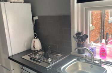 Affordable Luxury 4 Stunning apartment Sunderland close to City centre hospital Crown Works Studio and Nissan - Foto 4