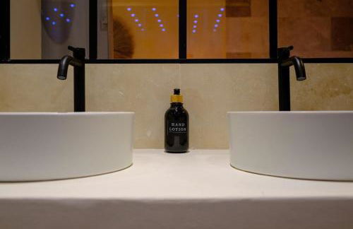 AMA, suite avec baignoire balnéo et sauna privé - Photo 6