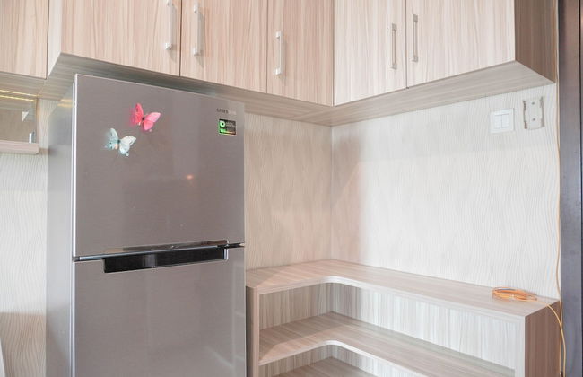 Homey And Modern Studio At Sky Terrace Apartment - Foto 8