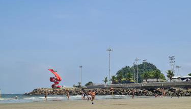 Loft em prédio em frente à praia - Foto 4