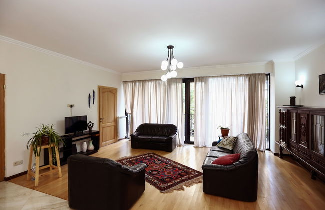 3 Bedroom Apartment near Vake Park - Foto 28