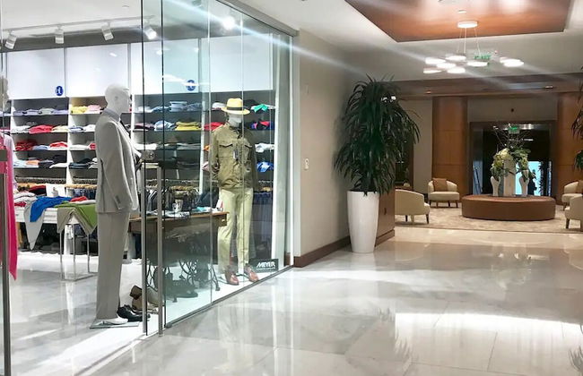 Stunning Beachfront Luxury- Your Perfect Getaway! - Photo 12