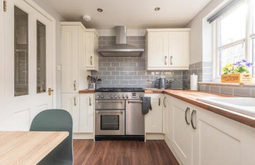 Cosy Roseburn Apartment, Edinburgh - 2 Bedrooms, FREE PARKING - Foto 17