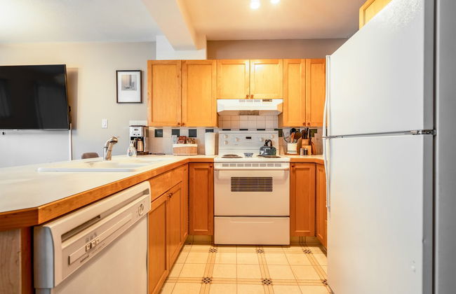 CENTRALLY Located 3-Br Home | TRUE Ski In/Out | FREE access to Pools & Hot Tubs - Foto 12