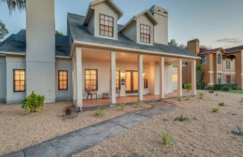 Exciting Valrico Villa with Private Pool and Game Room - Foto 44