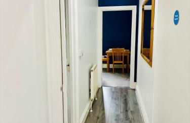 Garrick's Suite-Home away from Home- suitable for couples retreat, Contractors and NHS- free parking - Foto 6