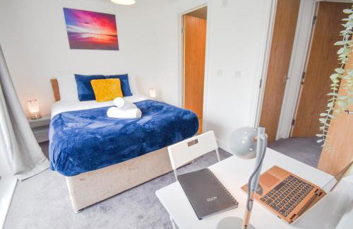 Milton Keynes 5BR Contractor house, families/ groups welcome. - Photo 6