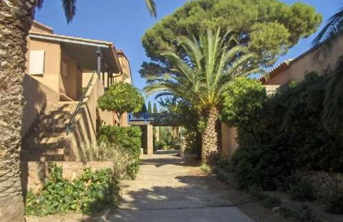 Escapade Parfaite Terrasse ensoleillée Piscine & Parking - Foto 9