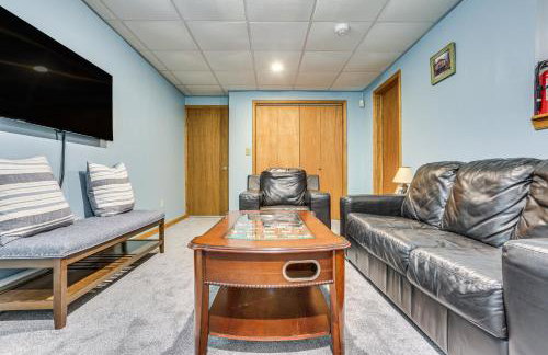 Secluded Family Cabin with Fire Pit in Lake Ariel! - Foto 24