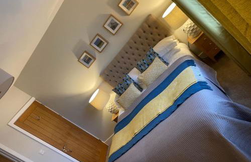 Horncliffe room only accommodation - Photo 8