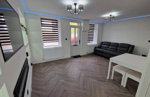 Modern 2 bedroom house near national park - Photo 9