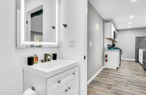 Modern 2BD 2BA Flat Gym and Pool Heart of Downtown - Foto 2