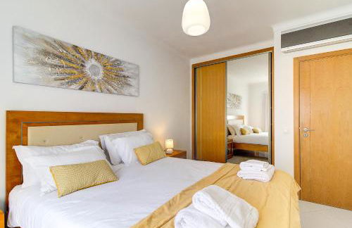 Amazing Home with Balcony & Barbecue - Foto 16