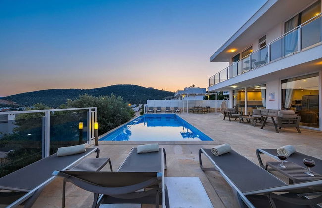 Villa Lumiere 2 Luxurious 4 bed Villa in Kiziltas Kalkan With sea Views - Foto 27