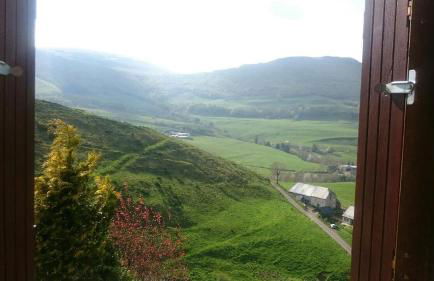 Farmhouse with mountain view - Photo 9