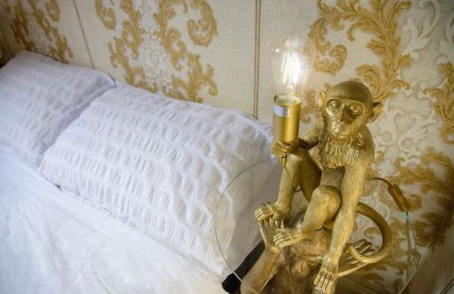 Lux Versace Pad Sleeps 10 Hot Tub, Cinema & Games Room - Foto 47