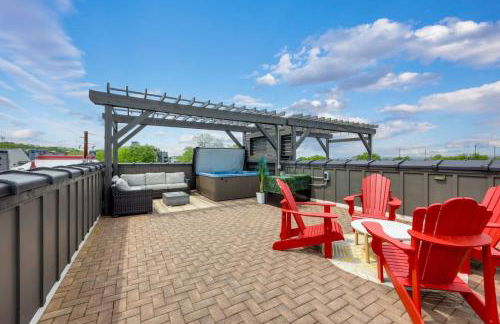 Two Townhomes - Hot Tubs and Rooftop Balconies - Foto 39