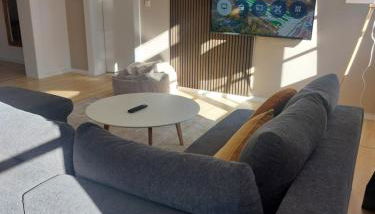 maremar - 116qm mit 2 Schlafzimmern - Perfekt für Familien - Holzmarkt - Luxus Boxspringbetten - Küche - Balkon - Arbeitsplätze - Foto 2