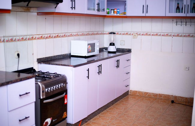 Inviting 6-bedrooms Apartment in Kigali - Foto 9