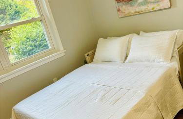 Raleigh Retreat with Pool Table, Grill & ADA Bath - Foto 39