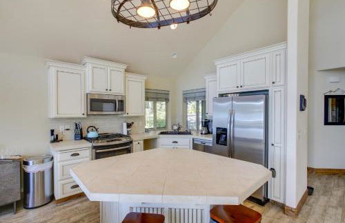 Loon Lake Waterfront Retreat 2 Decks and Dock! - Foto 9