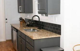 A Touch of Elegance - Foto 35