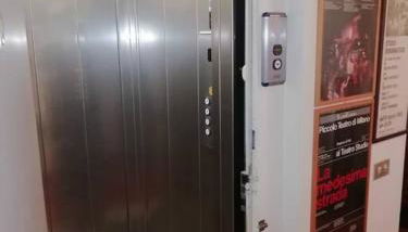 Romantico attico con terrazzo in Centro - Foto 4